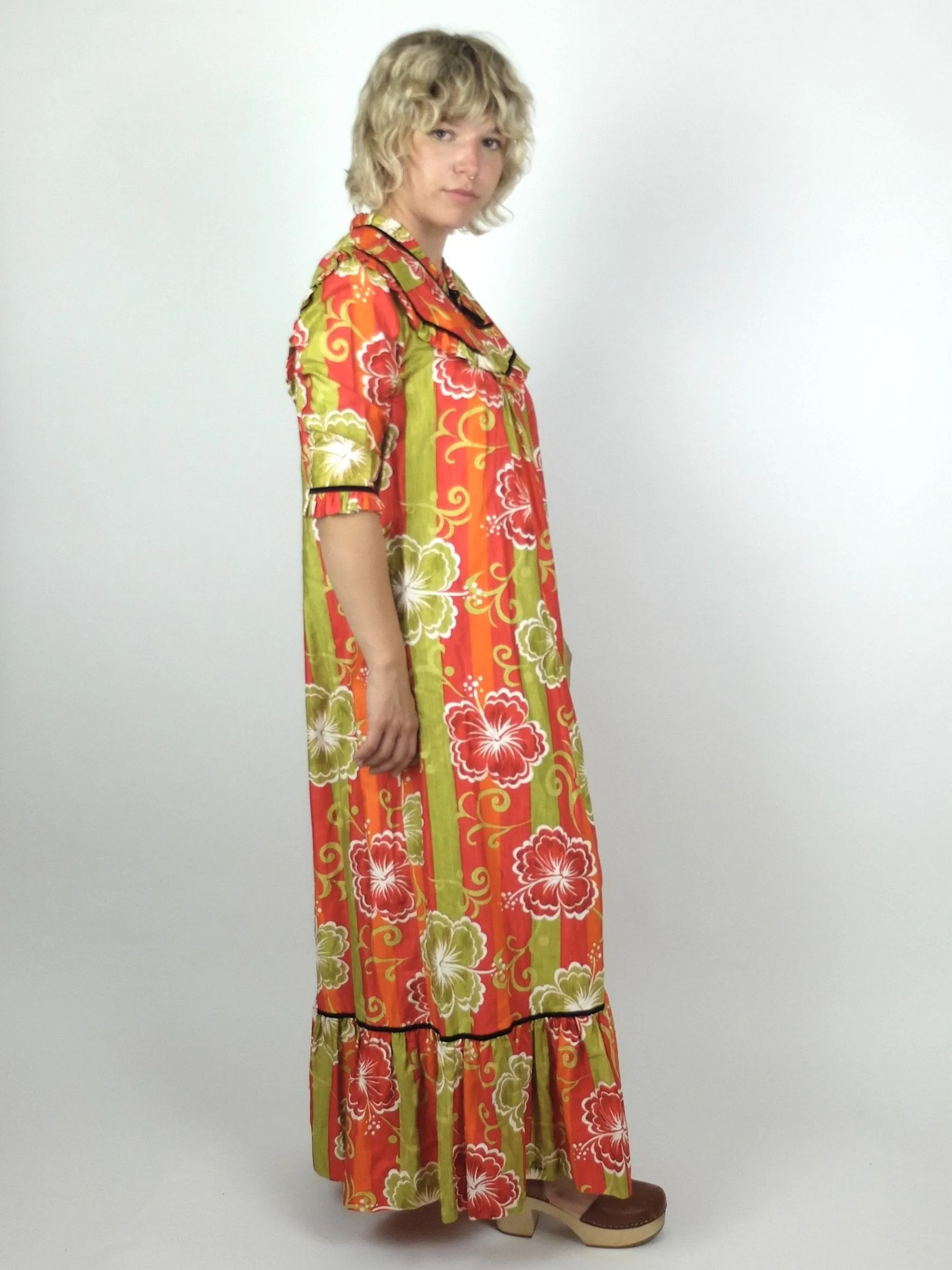 60s Mod Psychedelic Tropical Hawaiian Ruffled Half Sleeve Maxi Dress with Pockets