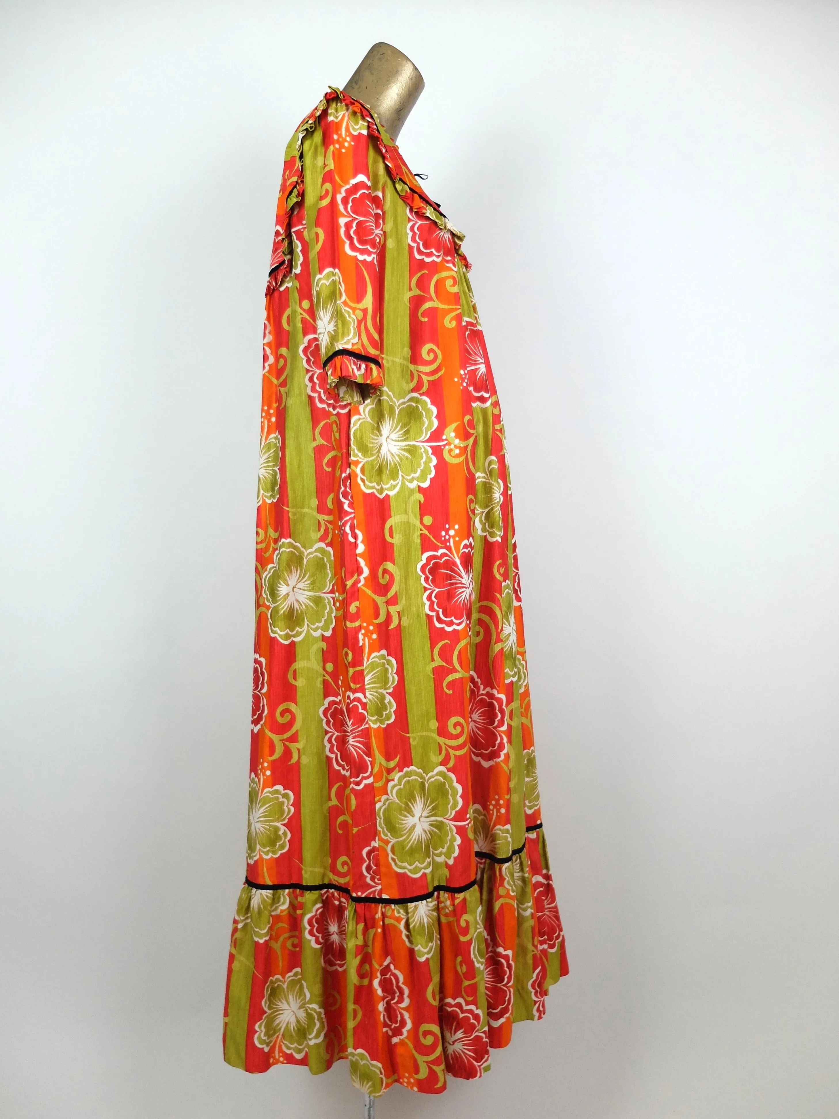 60s Mod Psychedelic Tropical Hawaiian Ruffled Half Sleeve Maxi Dress with Pockets