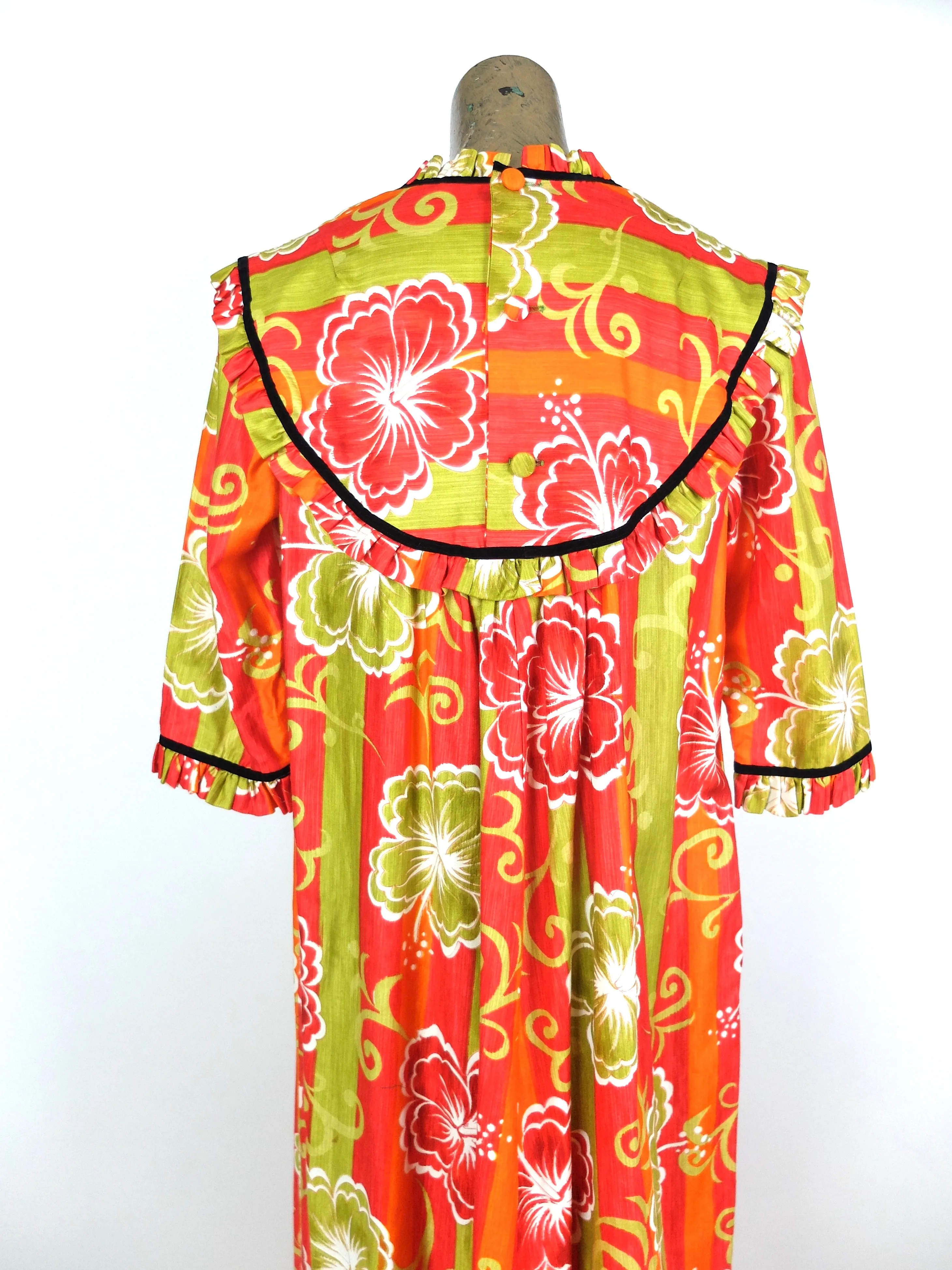 60s Mod Psychedelic Tropical Hawaiian Ruffled Half Sleeve Maxi Dress with Pockets