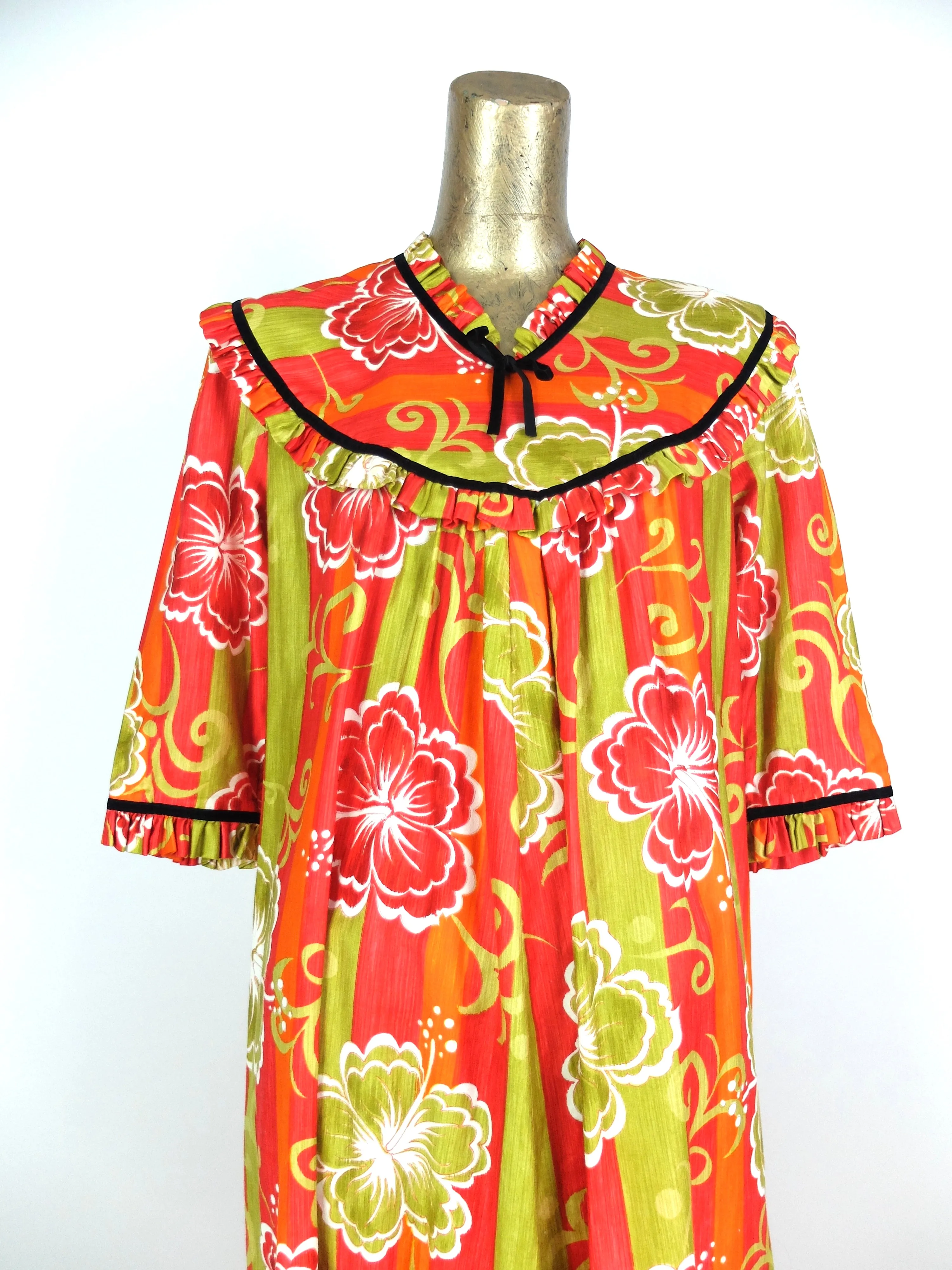 60s Mod Psychedelic Tropical Hawaiian Ruffled Half Sleeve Maxi Dress with Pockets