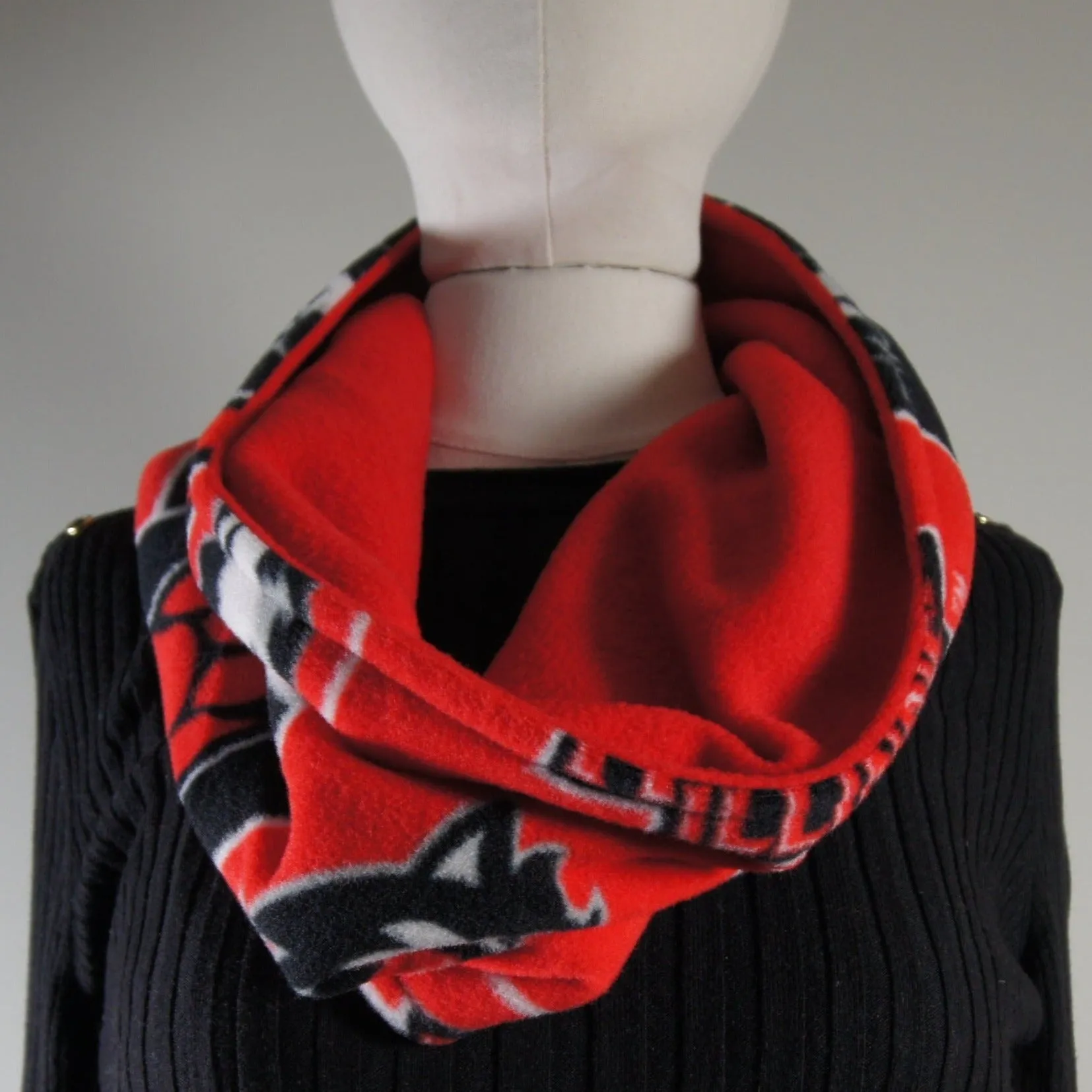 Accessories - Scarves - Cowl - NCAA - Northern Illinois University-NIU - Huskies