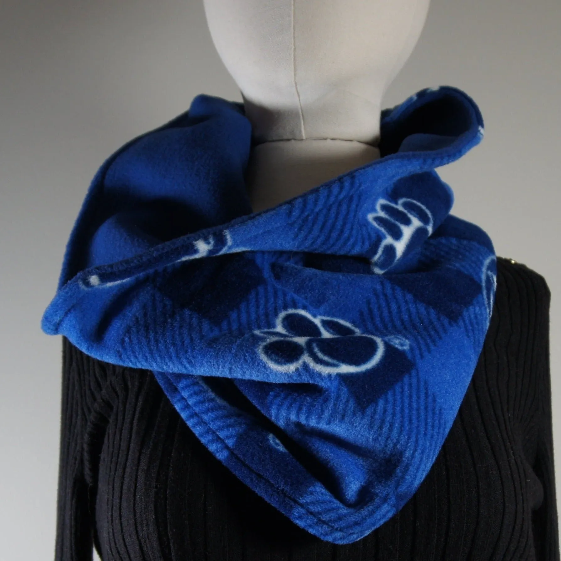 Accessories - Scarves - Cowl - NCAA - Pennsylvania State University-PSU - Nittany Lions