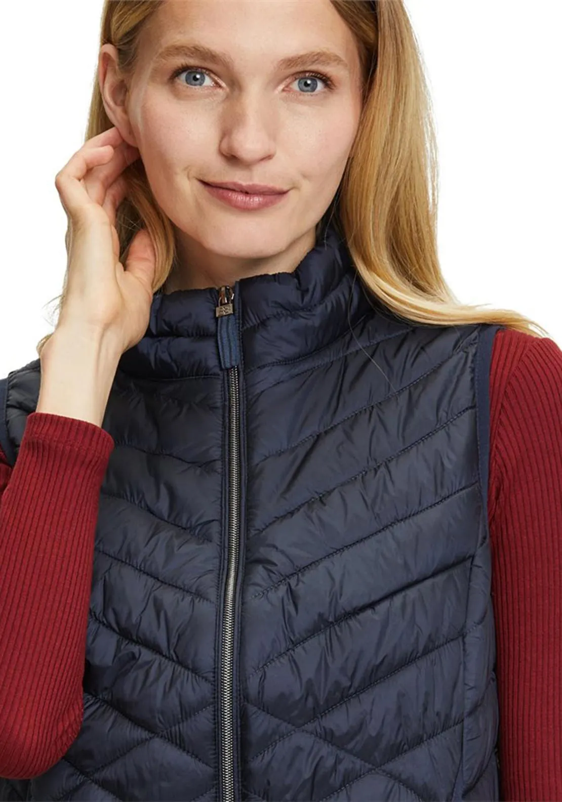 Betty Barclay Light Quilted Long Gilet, Navy