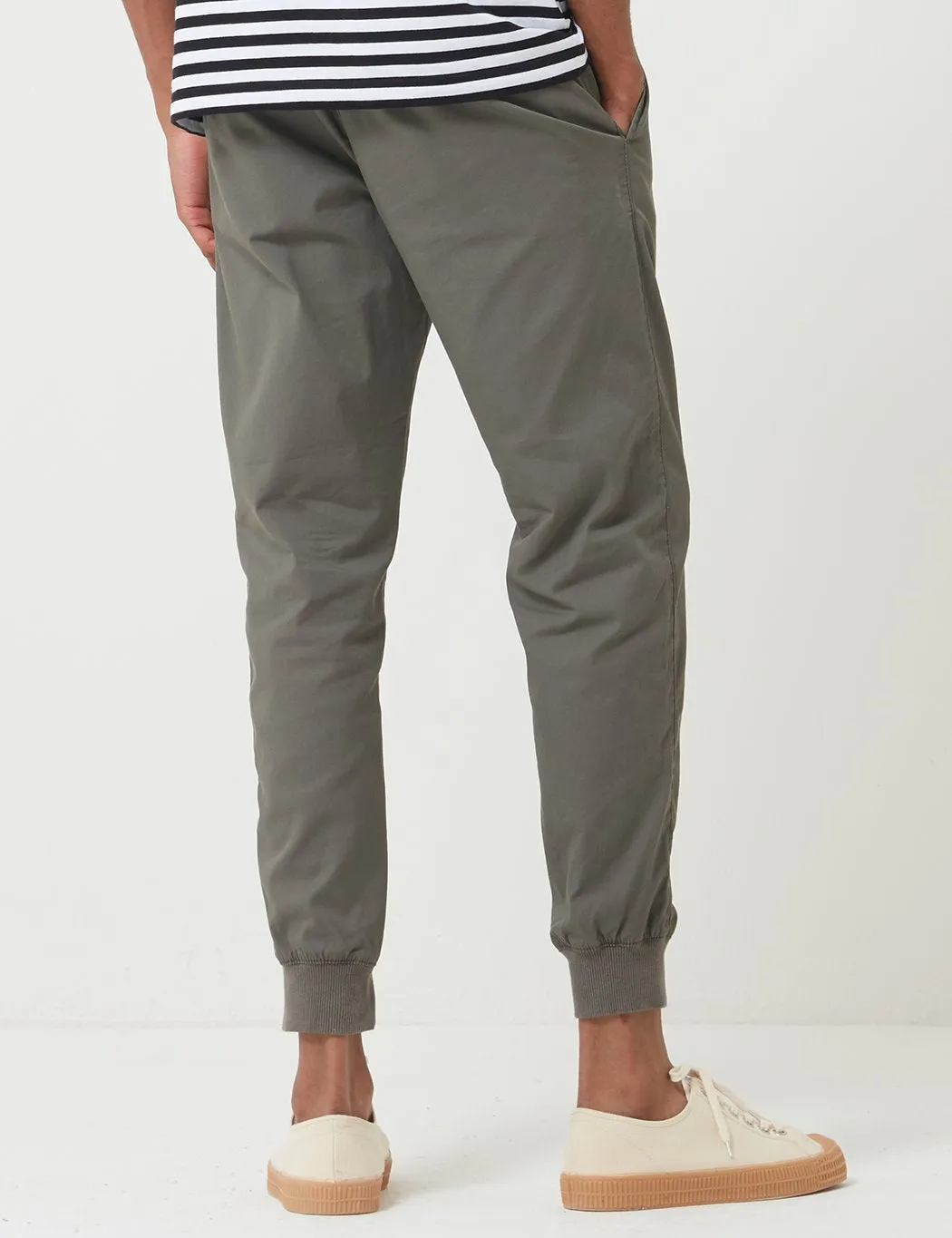 Carhartt-WIP Madison Jogger Cuffed Pants - Moor Green