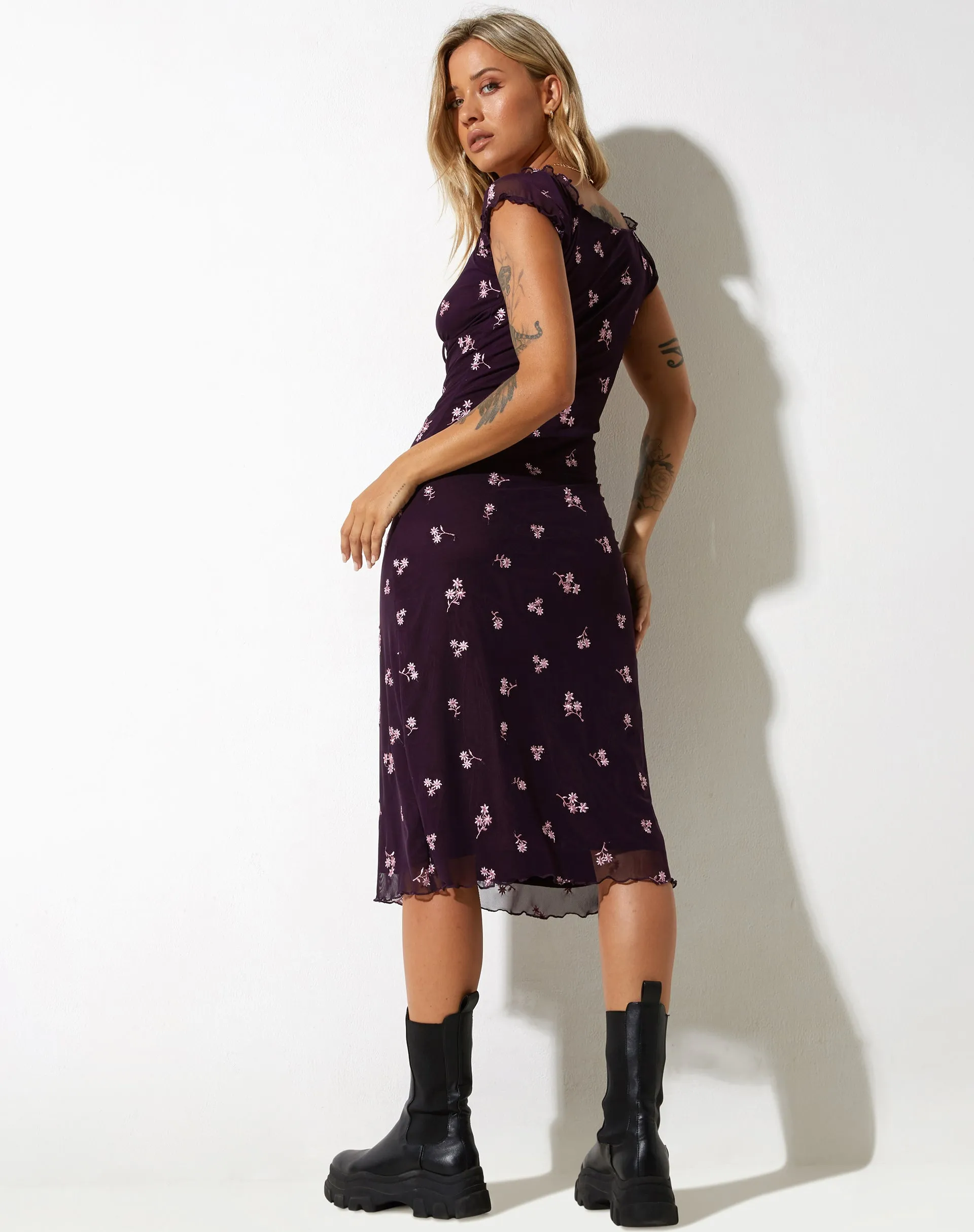 Lona Maxi Dress in Plum Daisy Embro