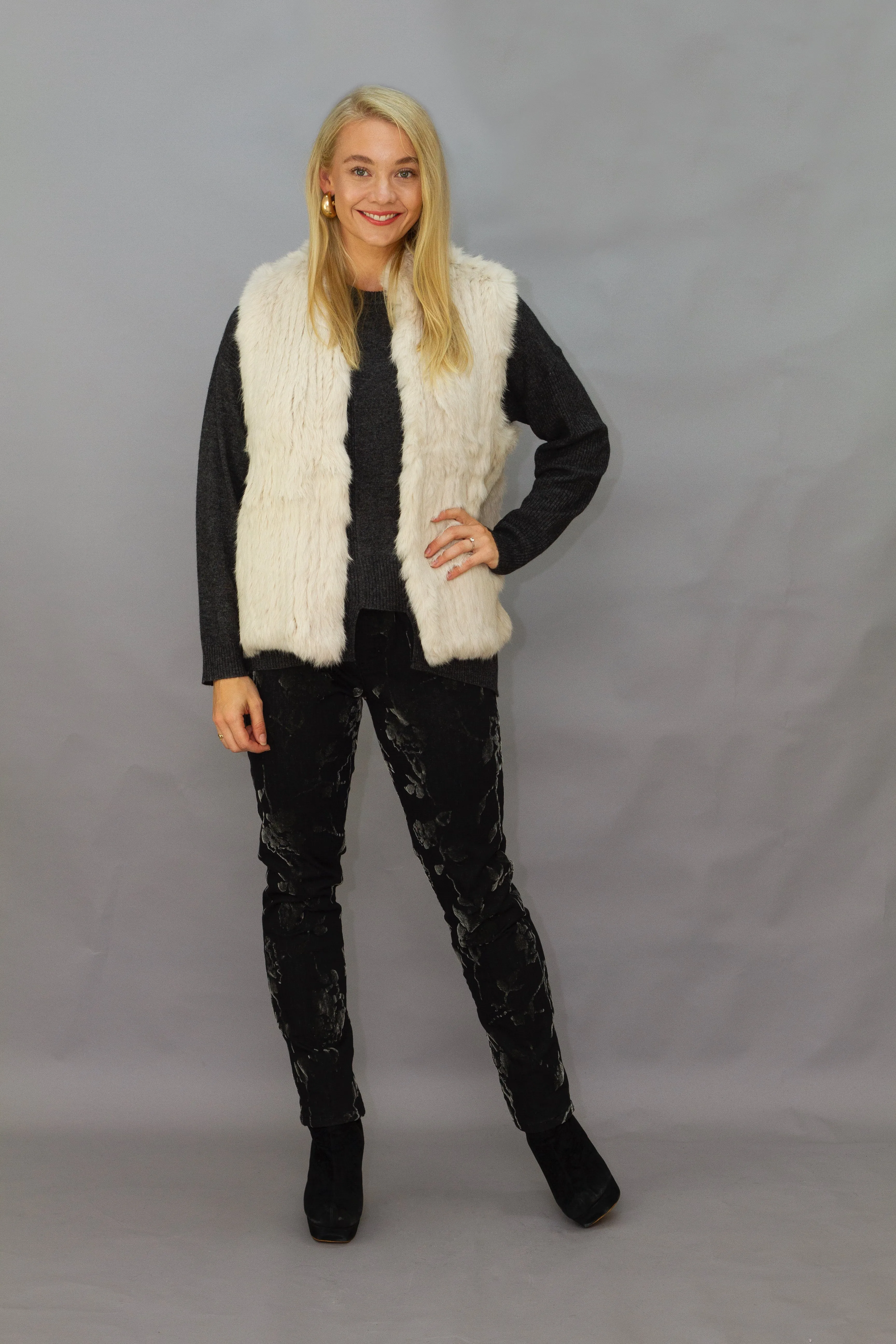 Magazine - W2060 Penelope Fur Vest