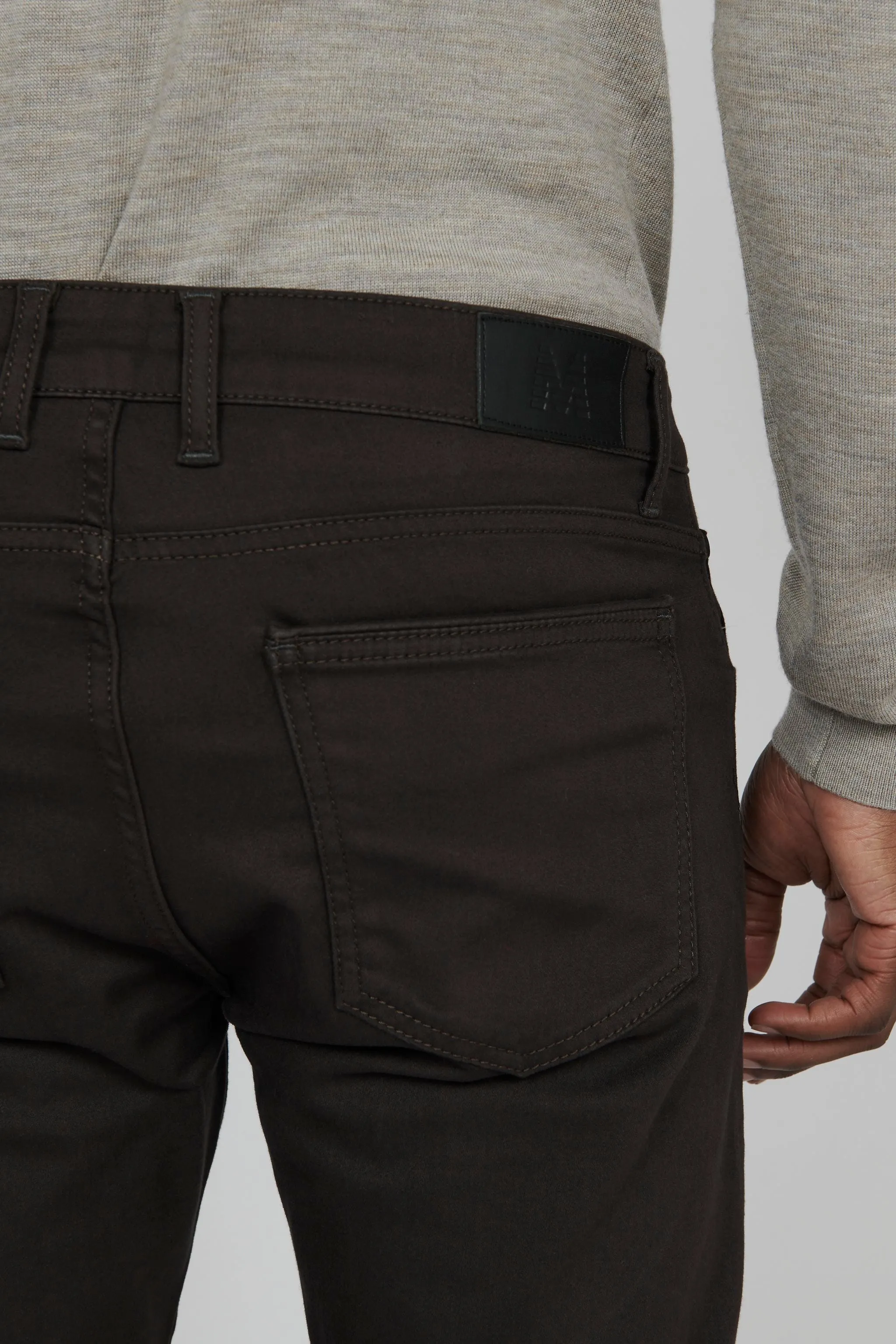 Matinique Pete Hybrid Pants Espresso