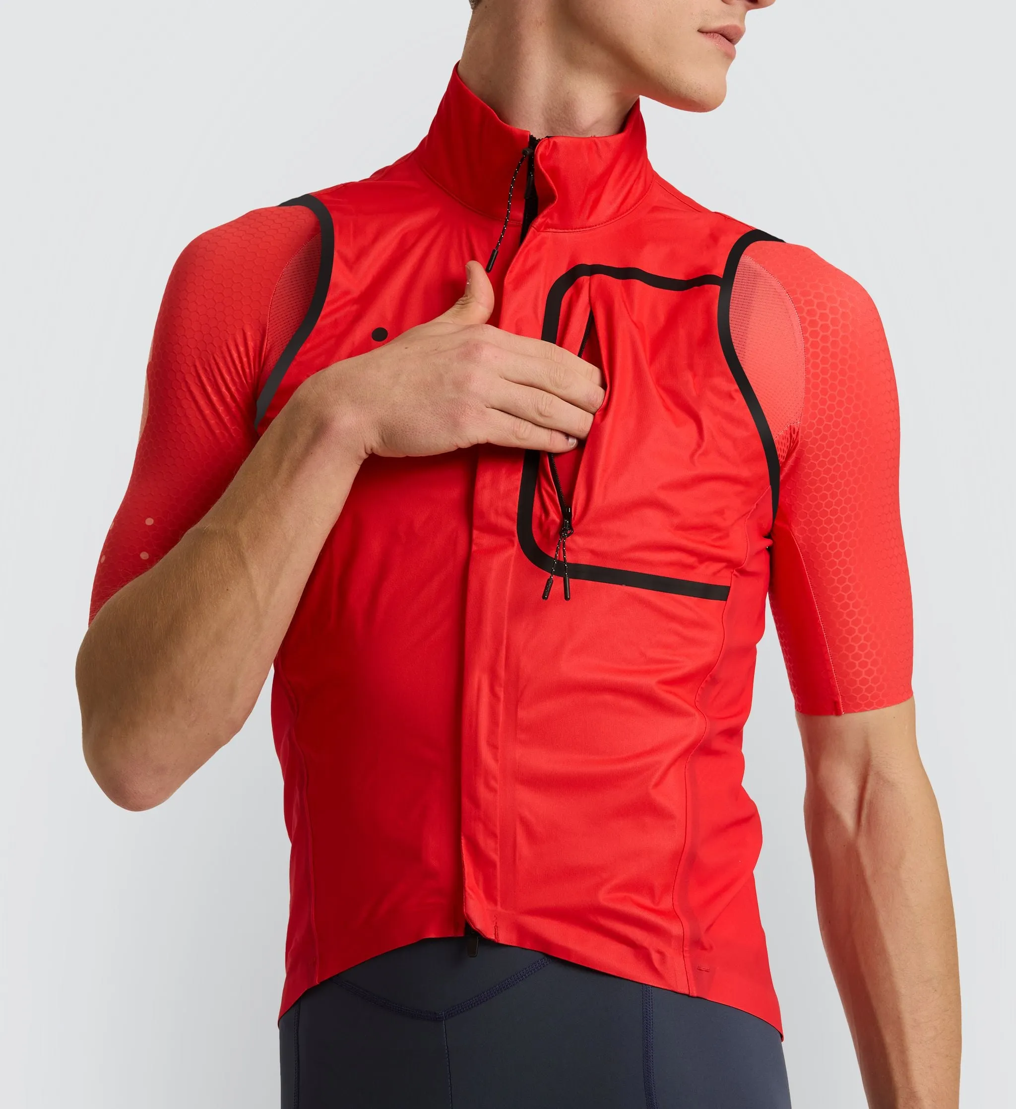 Pro / Men's Deflect Gilet - Poppy Red